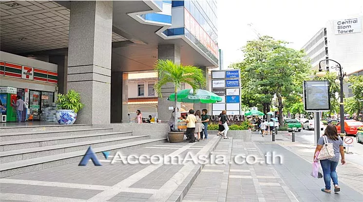 7  Office Space For Rent in Silom ,Bangkok BTS Surasak at Vorawat Building AA12785